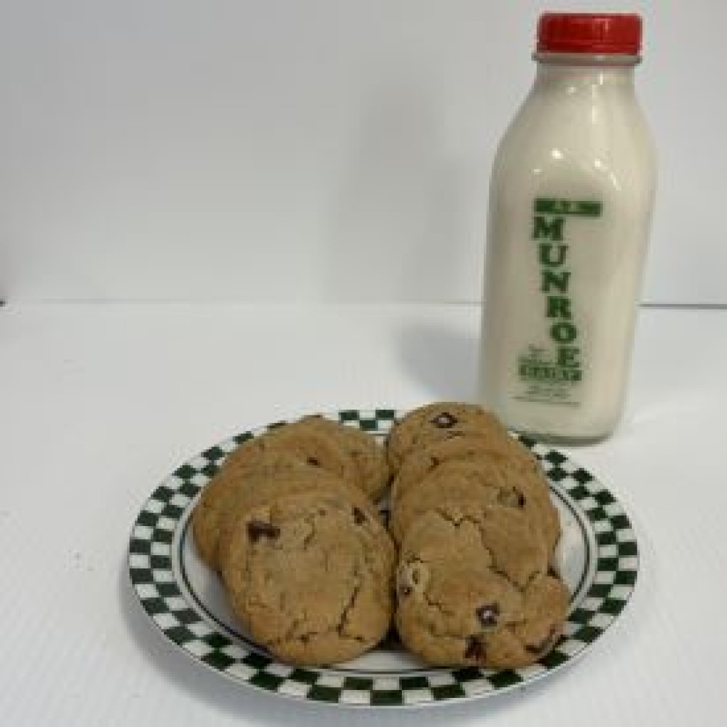 Munroe Dairy Chocolate Chip Cookies, Pkg. of 10