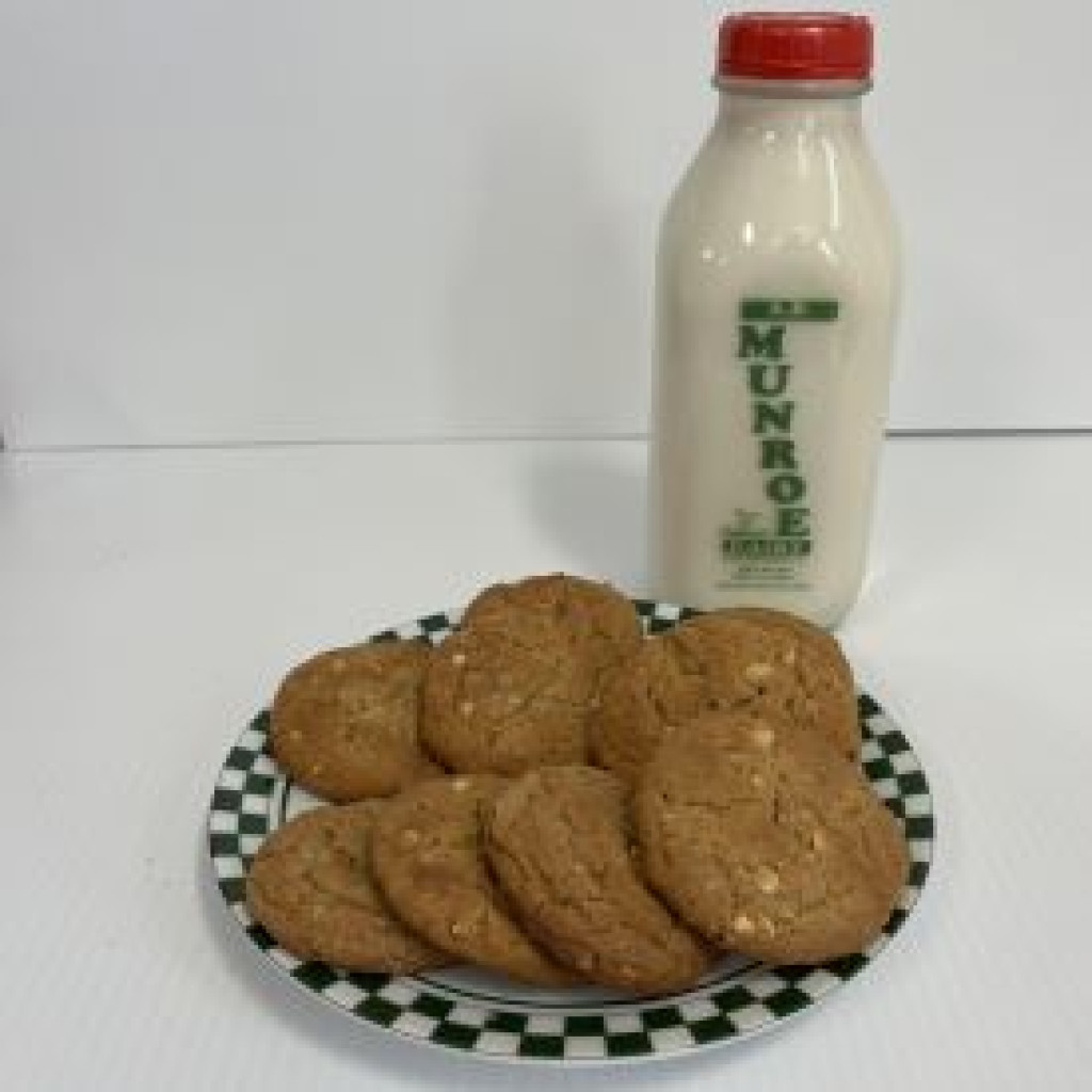 Munroe Dairy  Peanut Butter Oatmeal Cookies, Pkg. of 10