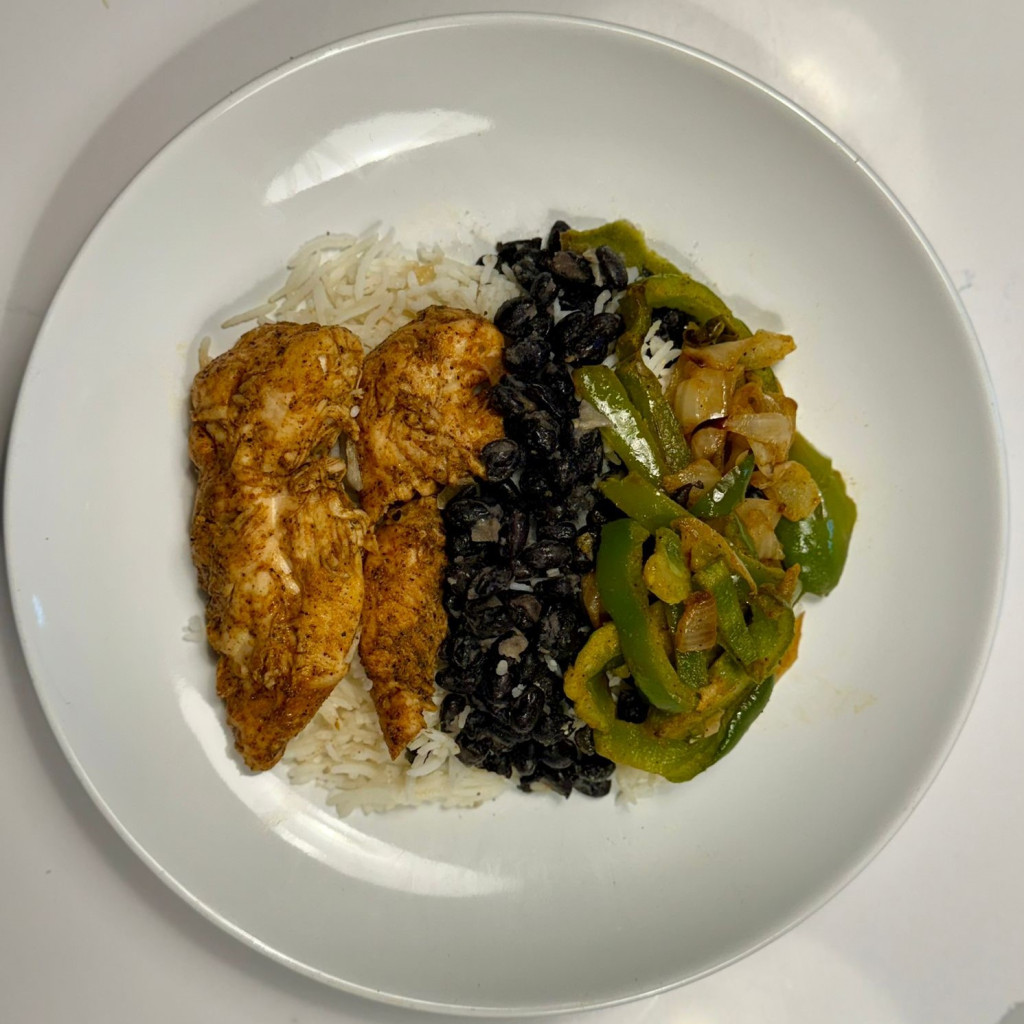 Munroe's Meals: Chicken Fajita Bowl