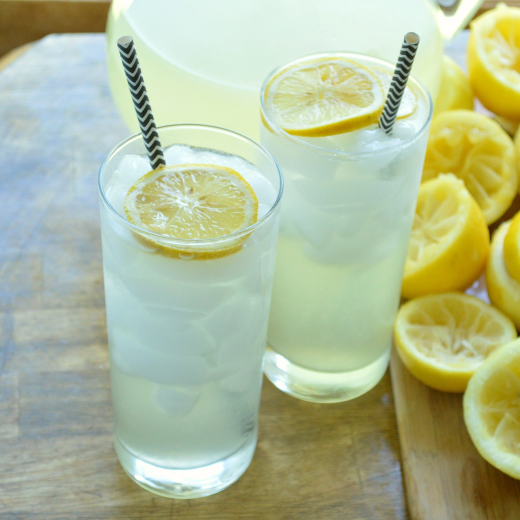Premium Homestyle Lemonade, w/pulp 1/2 gal