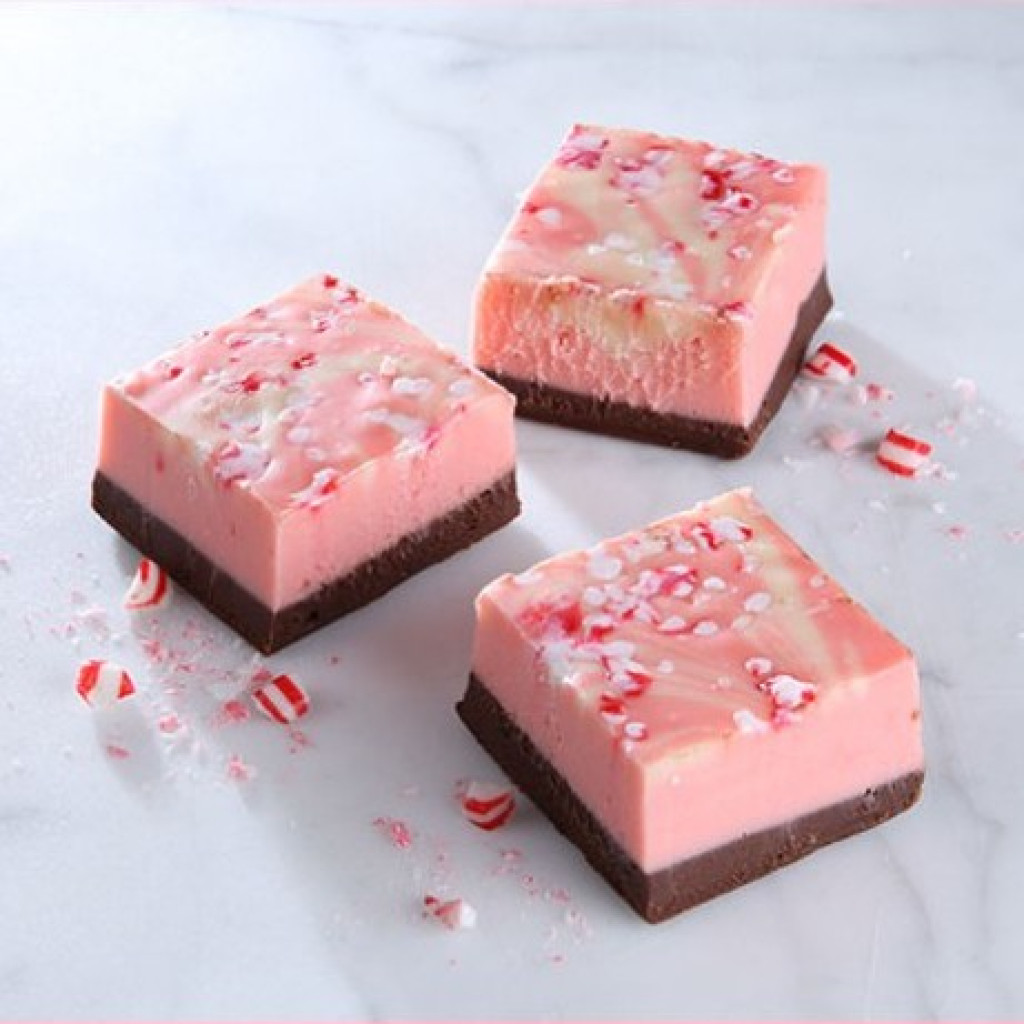 PEPPERMINT BARK FLAVORED FUDGE, 8oz